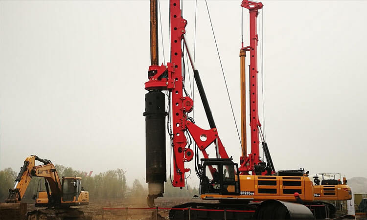 What are the different types of rotary drilling rigs?